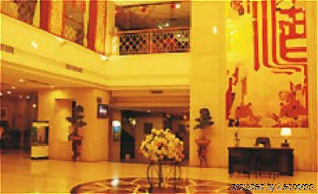 Wu Liang Ye Grand Hotel Csengtu Beltér fotó